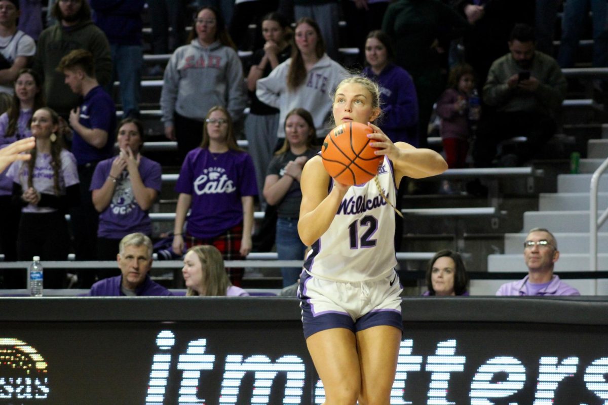 Guard+Gabby+Gregory+prepares+to+shoot+the+ball+in+the+Wildcats+win+out+McNeese+State+101-30+on+Dec.+6%2C+2023.+Against+Texas+Tech+on+Saturday%2C+Gregory+scored+13+along+with+four+assists+and+four+rebounds.