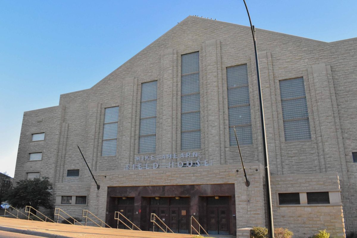 Ahearn Field House homed K-State Basketball from 1950-1988. The arena held a capacity of 14,000 fans, making it one of the largest of its time.