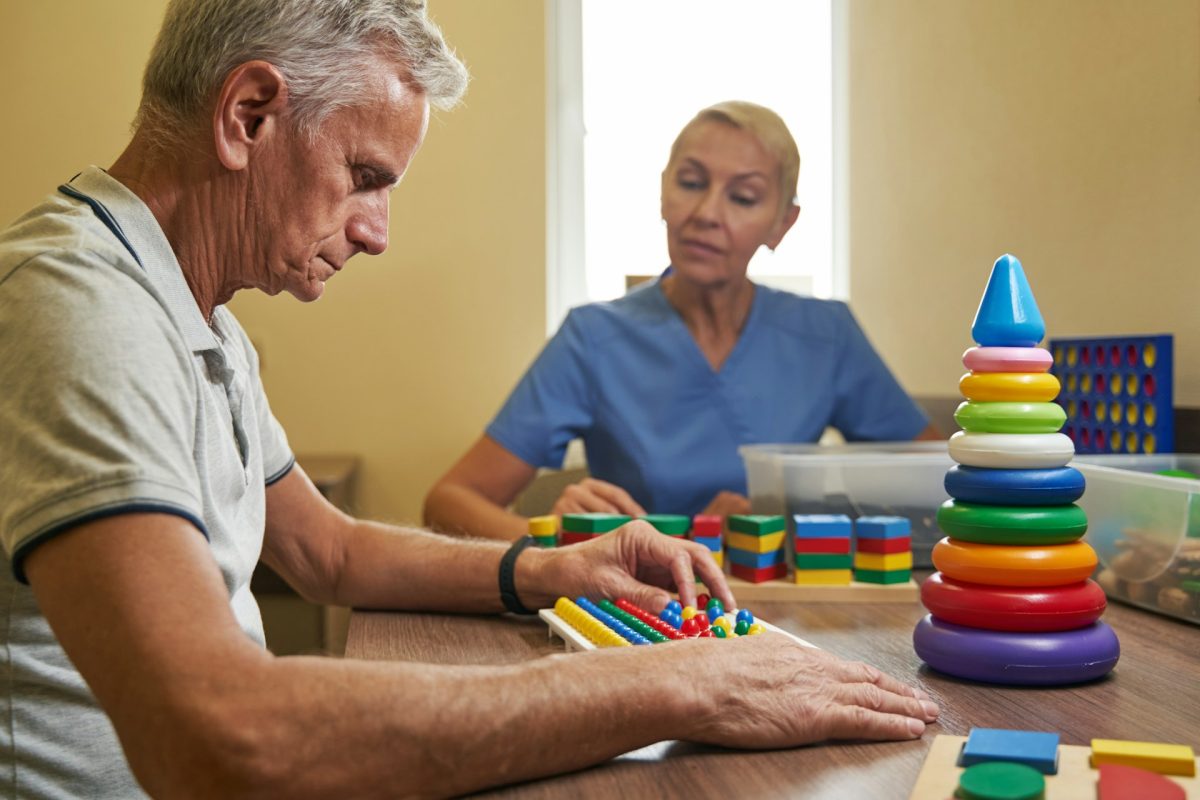 What’s the Difference Between Dementia and Normal Aging?