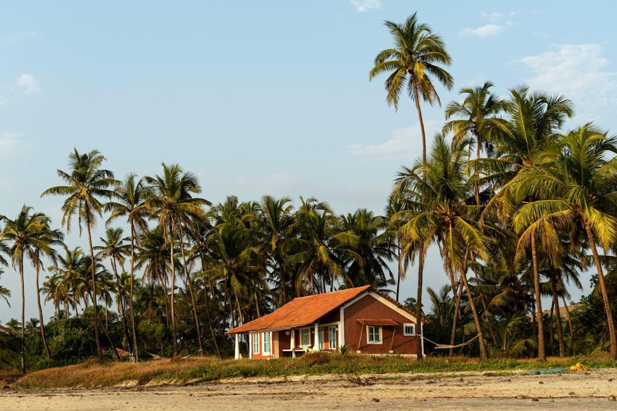 9 Tips for Furnishing Your Beach House