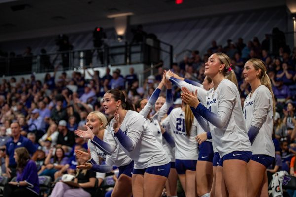 Navigation to Story: Scenes From K-State Volleyball vs Houston