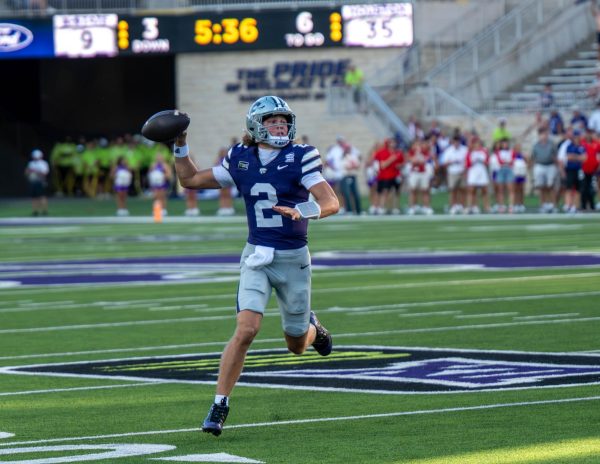 Navigation to Story: Scenes from K-State vs Houston
